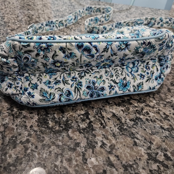 Vera Bradley Bag - Picture 9 of 11